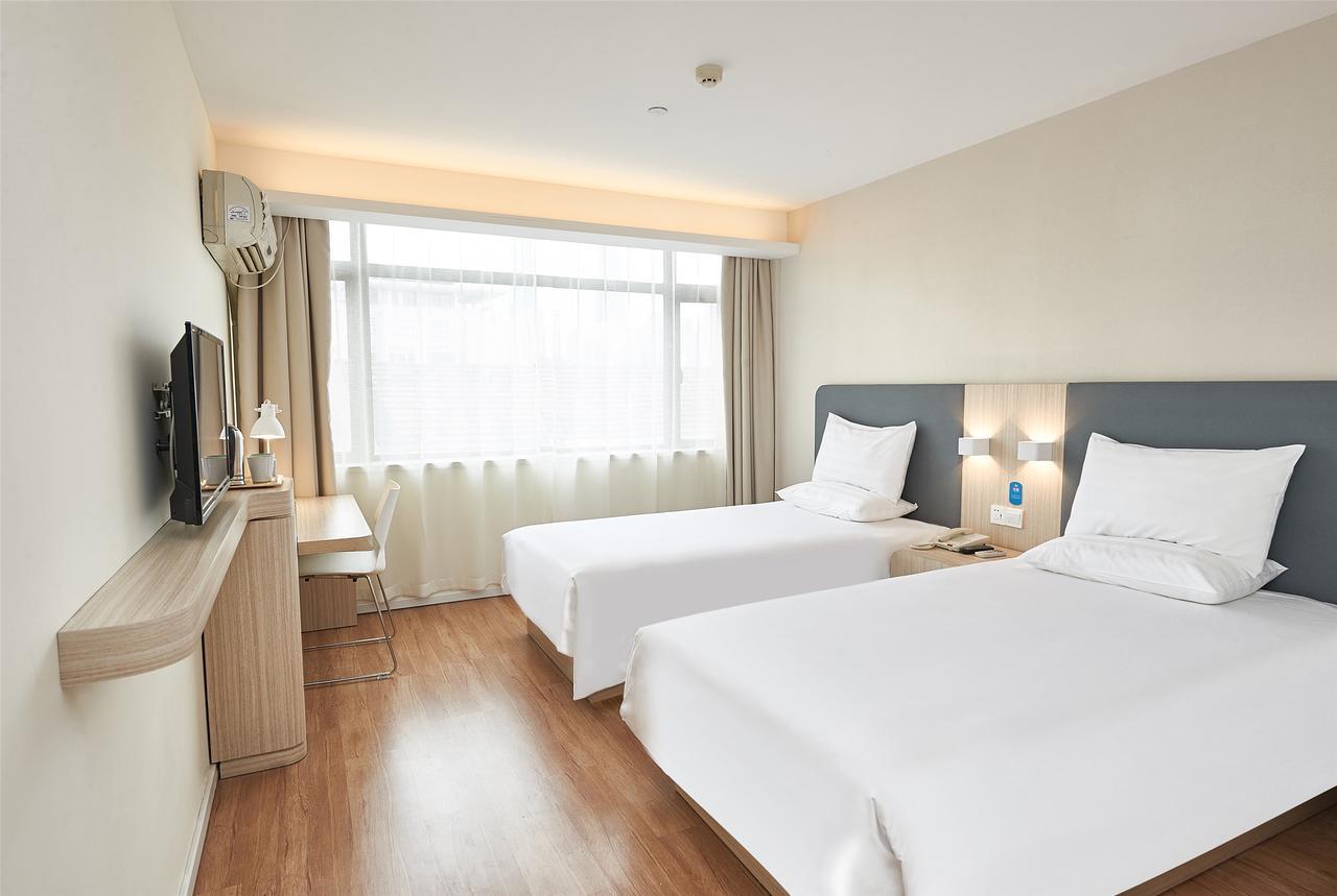 Hanting Hotel Qingdao Zhanqiao Railway Station Exterior foto